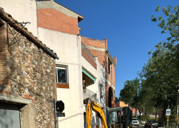 Iniciem les obres de reparació del col·lector d’aigües residuals del carrer del Camí Castell de Voltrera de Santa Maria de Vilalba