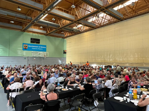 Festa Major 2023: Celebrem el berenar-sopar de Festa Major de la nostra Gent Gran amb l'assistència d'unes 300 persones. Moltes gràcies a tothom!