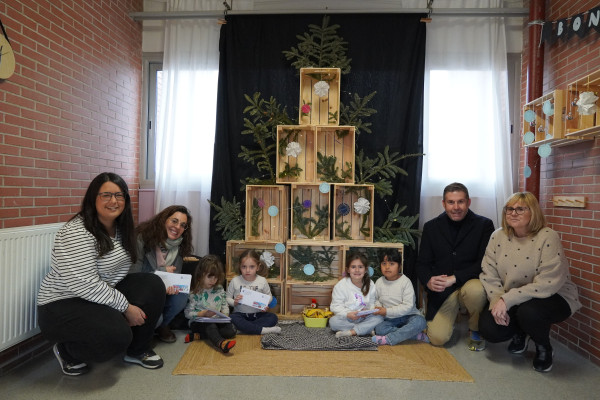 La il·lusió del Nadal es viu a Abrera! Obsequiem amb una entrada pel tobogan gegant als i les escolars residents a Abrera