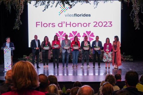 Abrera + Sostenible! El nostre municipi, distingit un any més amb tres Flors d’Honor pel projecte Viles Florides. Gala 2023