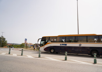 Els veïns i veïnes d'Abrera compten des d'aquest dilluns 4 de setembre amb una nova línia directa de bus fins a Barcelona
