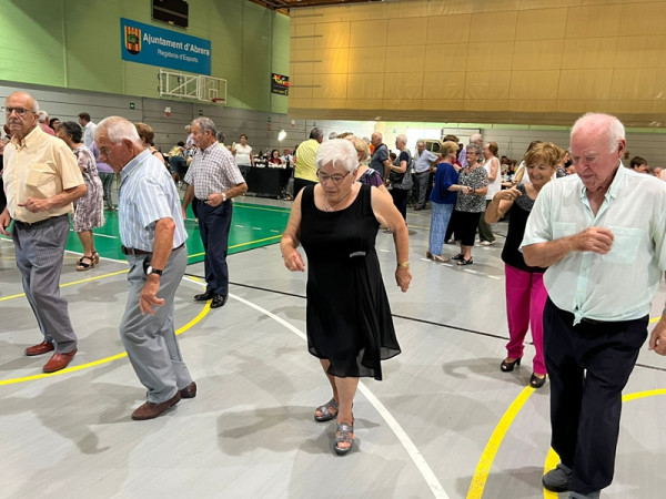 Festa Major 2023: Celebrem el berenar-sopar de Festa Major de la nostra Gent Gran amb l'assistència d'unes 300 persones. Moltes gràcies a tothom!