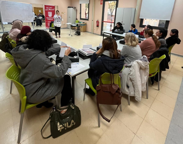 Curs d'Atenció a persones dependents (2).jpg