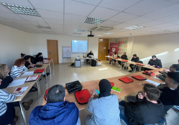 Curs de conducció de carretilles.jpg