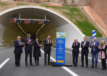 El Ministre de Transport i Mobilitat Sostenible, Óscar Puente, inaugura el tram de la B-40 entre Abrera i Viladecavalls, acompanyat per autoritats com el nostre alcalde, Jesús Naharro