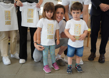 Abrera amb l'esport solidari i inclusiu! Aquest diumenge 2 de juny se celebra XV Cursa Abrera Corre D9 2024 - Memorial Antonio Serrano. Lliurament de la samarreta de la 5a Marxa Bressol a l'Escola Bressol Municipal Món Petit