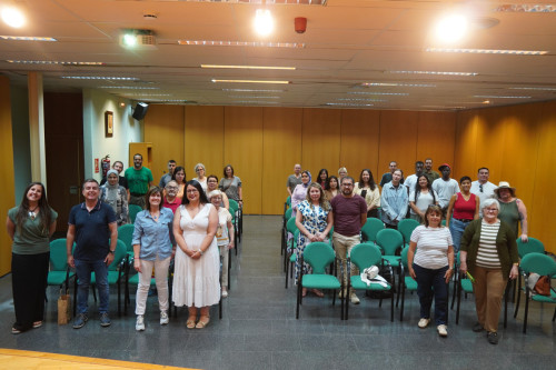 Més de 40 persones assisteixen a l’acte de cloenda dels cursos de català i la trobada de parelles lingüístiques del Voluntariat per la llengua, organitzada per l’Oficina de Català d’Abrera