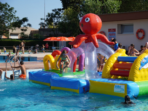 Èxit de la Festa de l'estiu a Abrera, amb inflables i jocs a la Piscina Municipal d'Estiu!