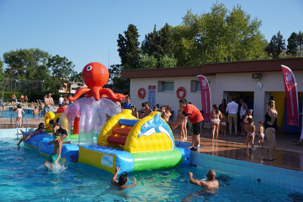 Èxit de la Festa de l'estiu a Abrera, amb inflables i jocs a la Piscina Municipal d'Estiu!