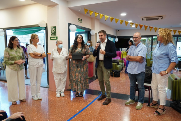 Felicitem la Residència de Gent Gran Canigó d'Abrera pel seu 25è aniversari i participem en la celebració