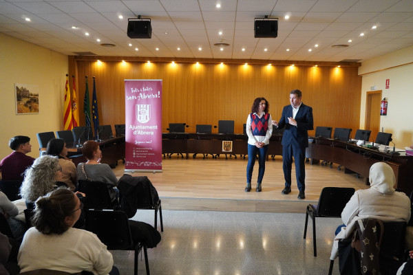 A Abrera apostem per la formació! Lliurem els diplomes acreditatius a l'alumnat de diversos cursos del Departament de Promoció Econòmica. Enhorabona a tothom!