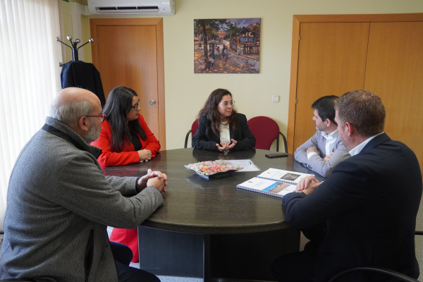 Rebem la visita del diputat delegat d’Infraestructures, Equipament i Patrimoni Arquitectònic, Marc Castells, pel lliurament de la Diputació de Barcelona a l’Ajuntament d’Abrera de l’Estudi històric i documental del conjunt de Sant Hilari