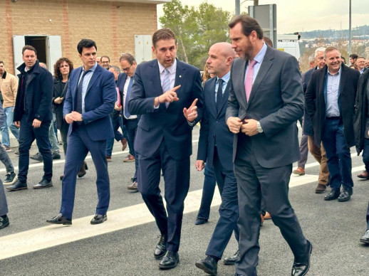 El Ministre de Transport i Mobilitat Sostenible, Óscar Puente, inaugura el tram de la B-40 entre Abrera i Viladecavalls, acompanyat per autoritats com el nostre alcalde, Jesús Naharro