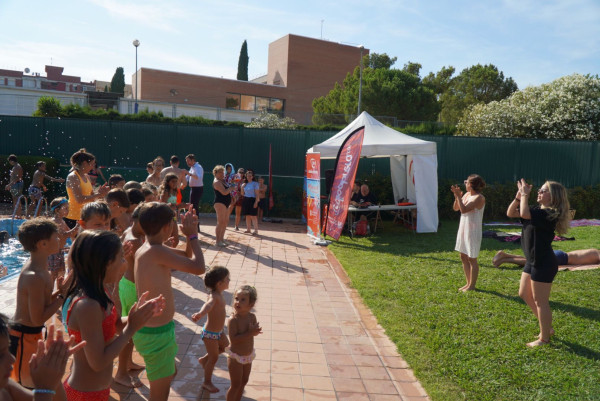 Ràdio Abrera torna a la Piscina Municipal d'Estiu aquest mes de juliol, amb música, ball, jocs, animació i regals, i amb la col·laboració de diverses entitats del nostre municipi. Dimecres 17 de juliol