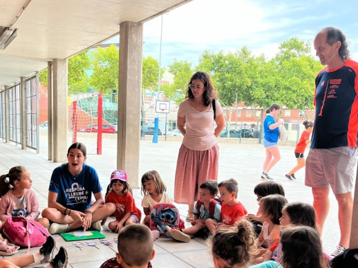 Una setantena d'infants i joves gaudeixen aquesta setmana del Casalet Municipal d’Estiu de setembre que es duu a terme a l'Escola Ernest Lluch d'Abrera