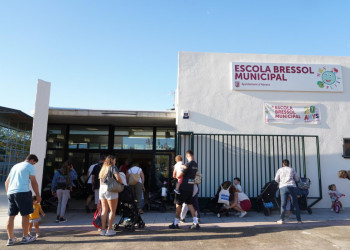 Gairebé 2.200 alumnes comencen aquest mes de setembre el curs 2024-2025 a Abrera. Bon inici de curs a tothom! Escola Francesc Platón i Sartí. Escola Bressol Municipal Món Petit