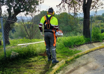 Durant el mes de novembre continuem treballant i cuidant la via pública en el barri de Can Vilalba del nostre municipi amb treballs de desbrossada