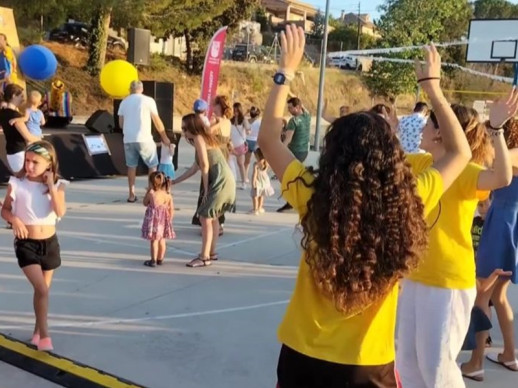 Les veïnes i veïns del barri de Sant Miquel d'Abrera, han viscut la Festa Major del barri amb un ampli programa d'activitats!