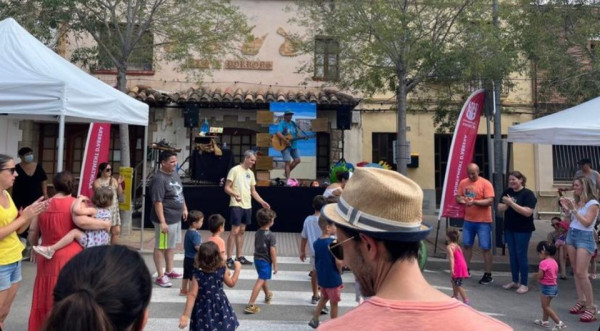 Gaudim de la Festa Major del barri del Rebato, amb diverses activitats programades! Gràcies, Abrera!