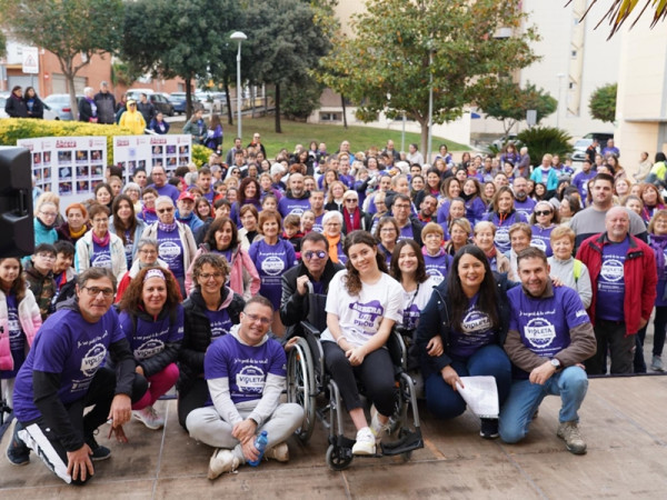 Abrera Municipi 100% Feminista! Commemorem el Dia Internacional per l'erradicació de les violències envers les dones, amb l'acte institucional, el memorial de les víctimes de les violències masclistes d'enguany i la VI Marxa contra les violències masclistes