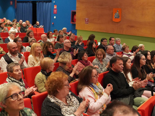 A Abrera gaudim de la cloenda i lliurament de premis del Concurs de Teatre Amateur Vila d’Abrera, a càrrec del Grup Escènic Illets d'Abrera