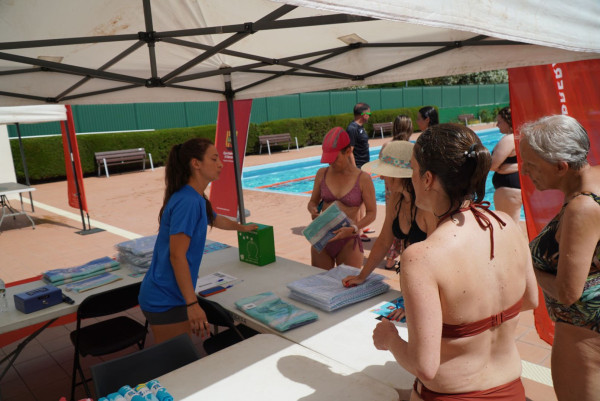 A Abrera, ens hem mullat per l'esclerosi múltiple aquest diumenge 21 de juliol a la Piscina Municipal d'Estiu!