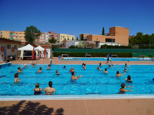 A Abrera, ens hem mullat per l'esclerosi múltiple aquest diumenge 21 de juliol a la Piscina Municipal d'Estiu!