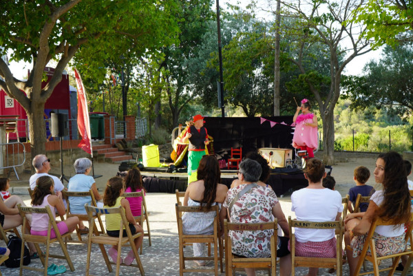 El barri de Santa Maria de Vilalba d'Abrera ha celebrat la seva Festa Major d'enguany, del dijous 25 al diumenge 28 de juliol, amb gran èxit d'assistència i participació!