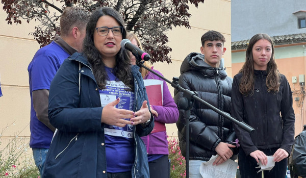 Abrera Municipi 100% Feminista! Durant el mes de novembre commemorem el Dia Internacional contra les violències envers les dones amb diverses propostes per a tots els públics. VII Marxa contra les violències masclistes d'Abrera