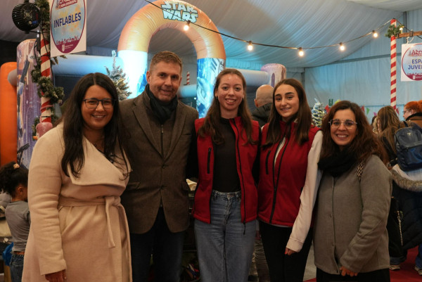 Èxit de participació en el Tió de Nadal Solidari i la inauguració del Parc de Nadal, la carpa Diverespai i el Tobogan Gegant