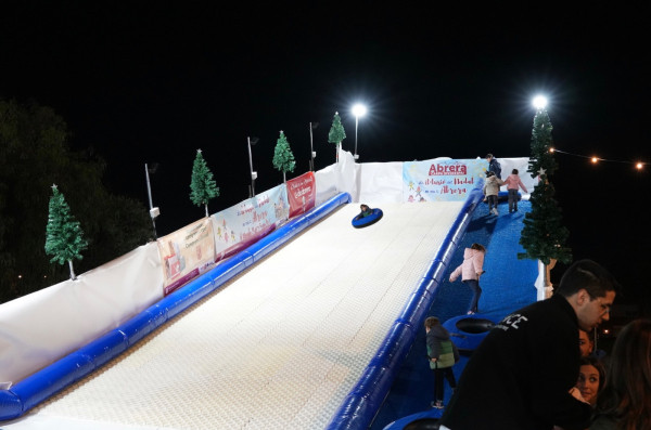 Èxit de participació en el Tió de Nadal Solidari i la inauguració del Parc de Nadal, la carpa Diverespai i el Tobogan Gegant