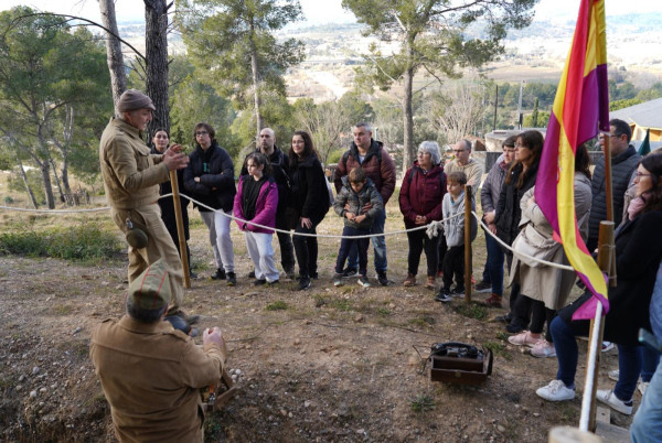 Èxit de participació a la darrera visita comentada i recreació històrica a les Trinxeres republicanes de la Guerra Civil Espanyola del bosc de Sant Miquel