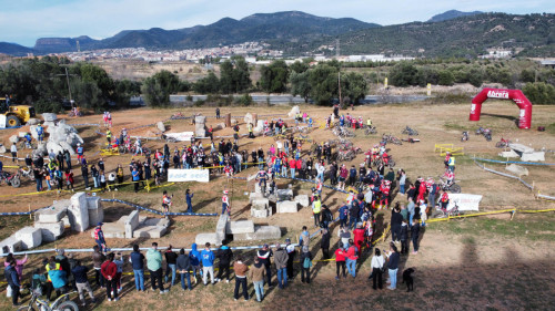 Abrera amb l'esport! Gran èxit de la primera prova del Campionat d'Espanya de Trial de 2025, que s'ha celebrar aquest cap de setmana al nostre municipi, amb diversos participants locals