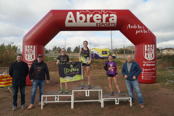 Abrera amb l'esport! Èxit del 3r Cros Local d'Abrera i 4rt Cros Comarcal Escolar del curs 2024-2025 i la cursa solidària celebrats aquest dissabte 8 de febrer a l'avida. de Sant Hilari