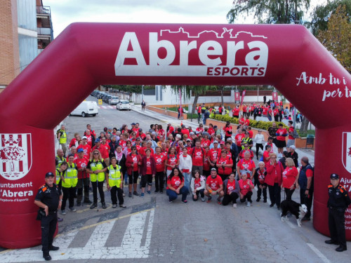 Gran èxit de participació i assistència a la 26a Caminada de la Gent Gran d'Abrera!