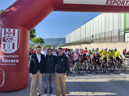 Èxit de participació en la 3a Cursa Vila d'Abrera, que s'ha celebrat aquest diumenge 14 de maig al matí