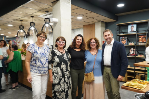 Abrera amb el sector empresarial, amb el futur! L'alcalde, Jesús Naharro, visita Vista Òptica