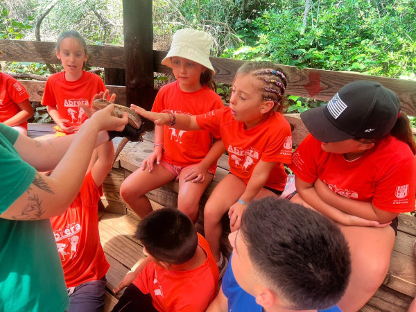 Els i les infants i joves d'Abrera podran gaudir del Casalet d'Estiu de Setembre del dilluns 2 al divendres 6 de setembre a l'Escola Ernest Lluch