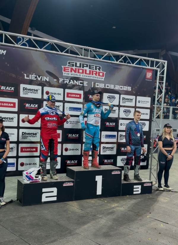 Felicitem l'abrerenc Ramon Godino, del Moto Club Abrera, que s’ha proclamat Campió del món de SuperEnduro en la categoria Youth de 125 centímetres cúbics. Enhorabona!