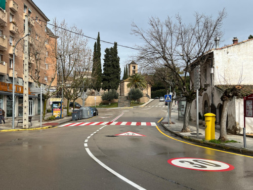 Millorem la mobilitat viària i de vianants en l'entorn del passeig de l'Església i l'avinguda de la Generalitat, amb un nou pas de vianants elevat i nova senyalització
