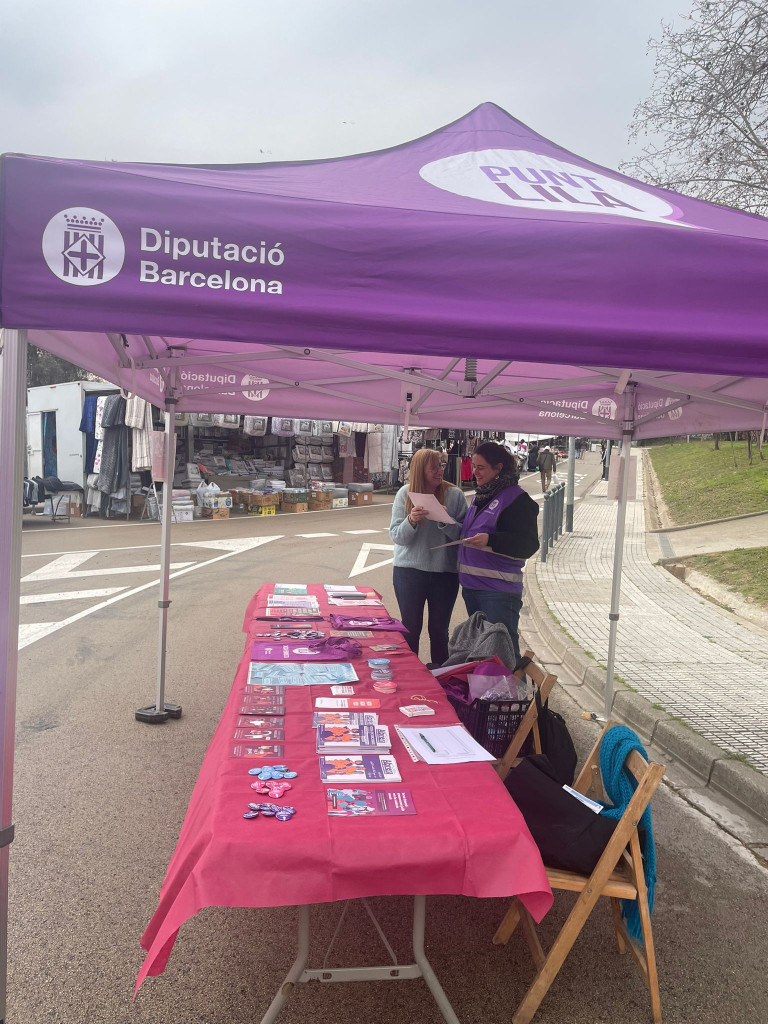 Dimarts 3 de març – Punt Lila al Mercat Setmanal