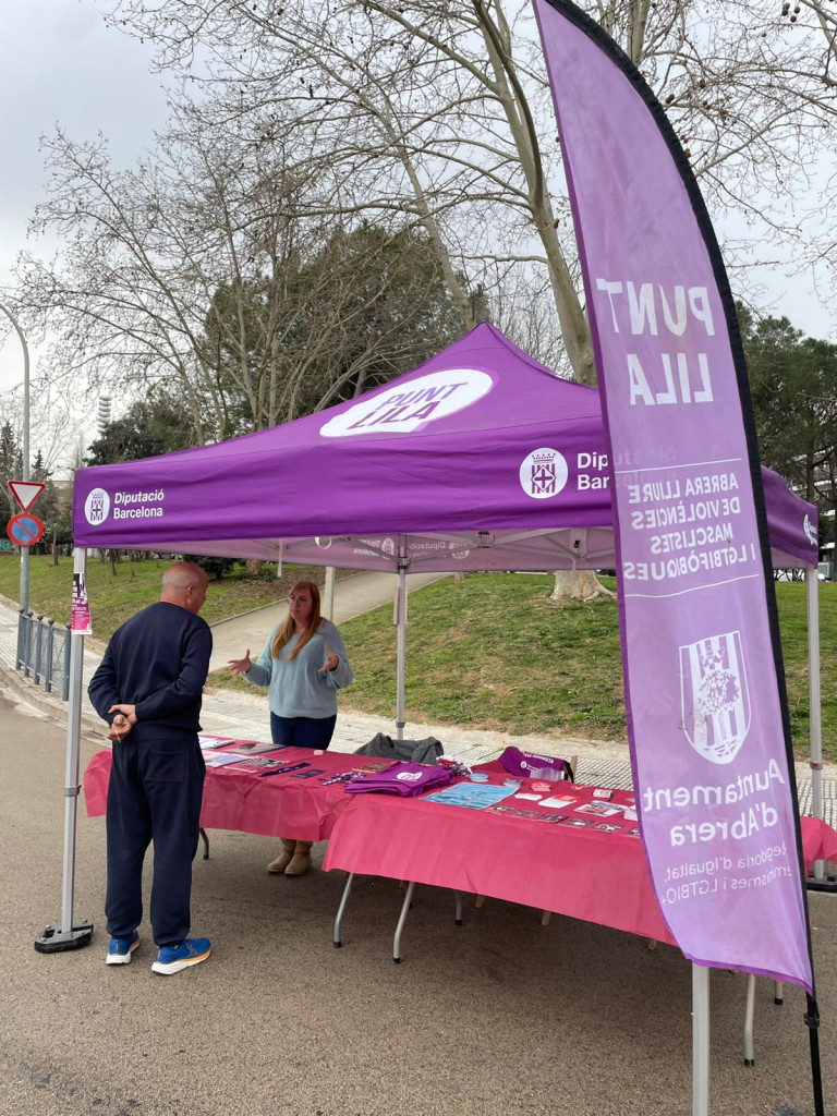 Dimarts 3 de març – Punt Lila al Mercat Setmanal