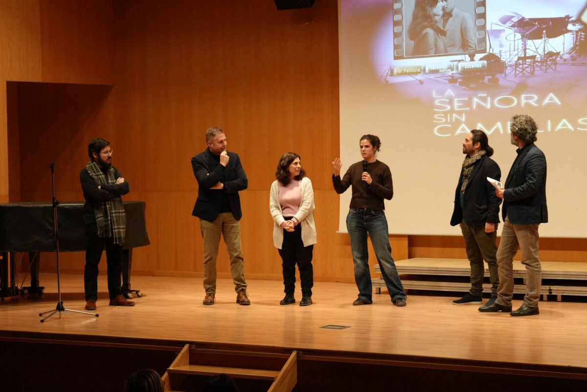 Divendres 20 de març – CineClub Maruja Torres: “La signora senza camelie”