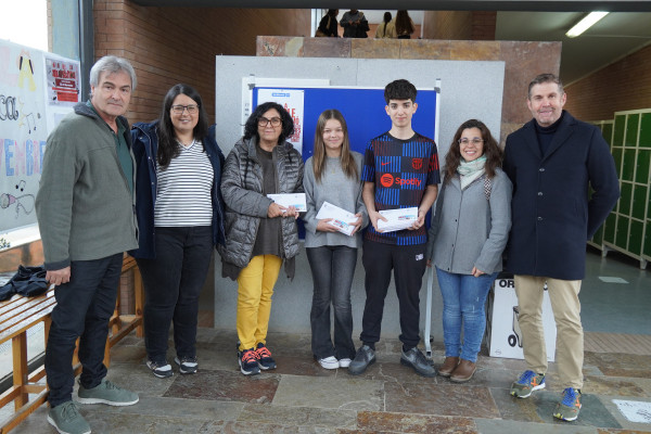 La il·lusió del Nadal es viu a Abrera! Obsequiem amb una entrada pel tobogan gegant als i les escolars residents a Abrera