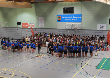 Visitem l'Escola Esportiva d'Estiu Municipal, que enguany compta amb més de 400 infants i joves