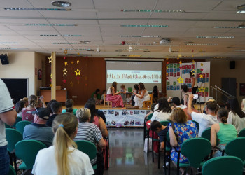 Ens graduem a Abrera! Felicitem l'alumnat de l'Escola Bressol Municipal Món Petit d'Abrera per la seva graduació i final de curs!