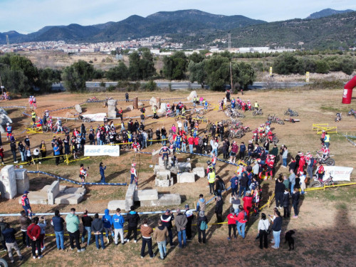 Abrera amb l'esport! Gran èxit de la primera prova del Campionat d'Espanya de Trial de 2025, que s'ha celebrar aquest cap de setmana al nostre municipi, amb diversos participants locals